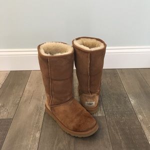 Chestnut tall UGGs